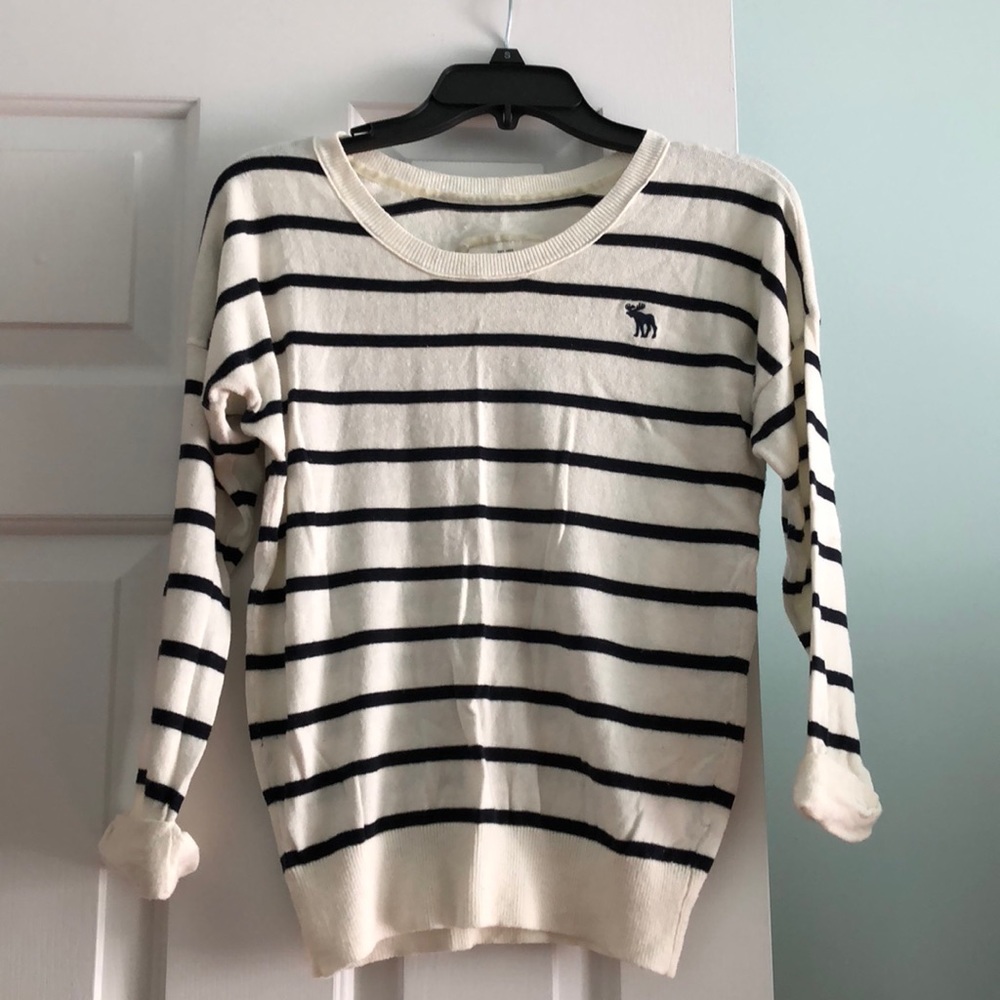 Long sleeve sweater